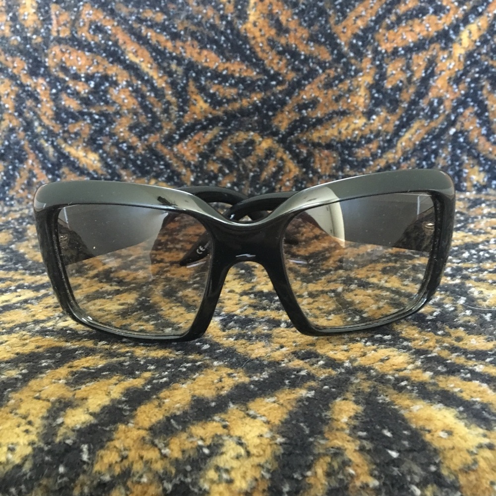 Dolce & Gabanna sunglasses 🕶